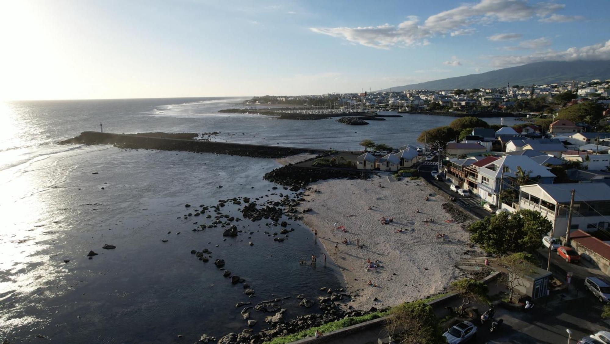 Le Rayon Bleu - Sunset View Saint Pierre Exterior foto